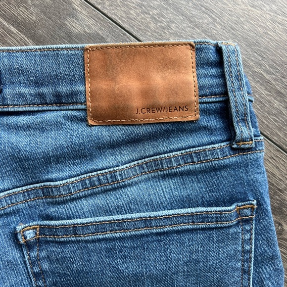 J. Crew 9” High Rise Toothpick Women's Skinny Jeans Raw Hem Size 26 Medium Wash - Picture 8 of 9